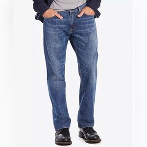 559™ Levi’s Relaxed Straight Fit Jeans